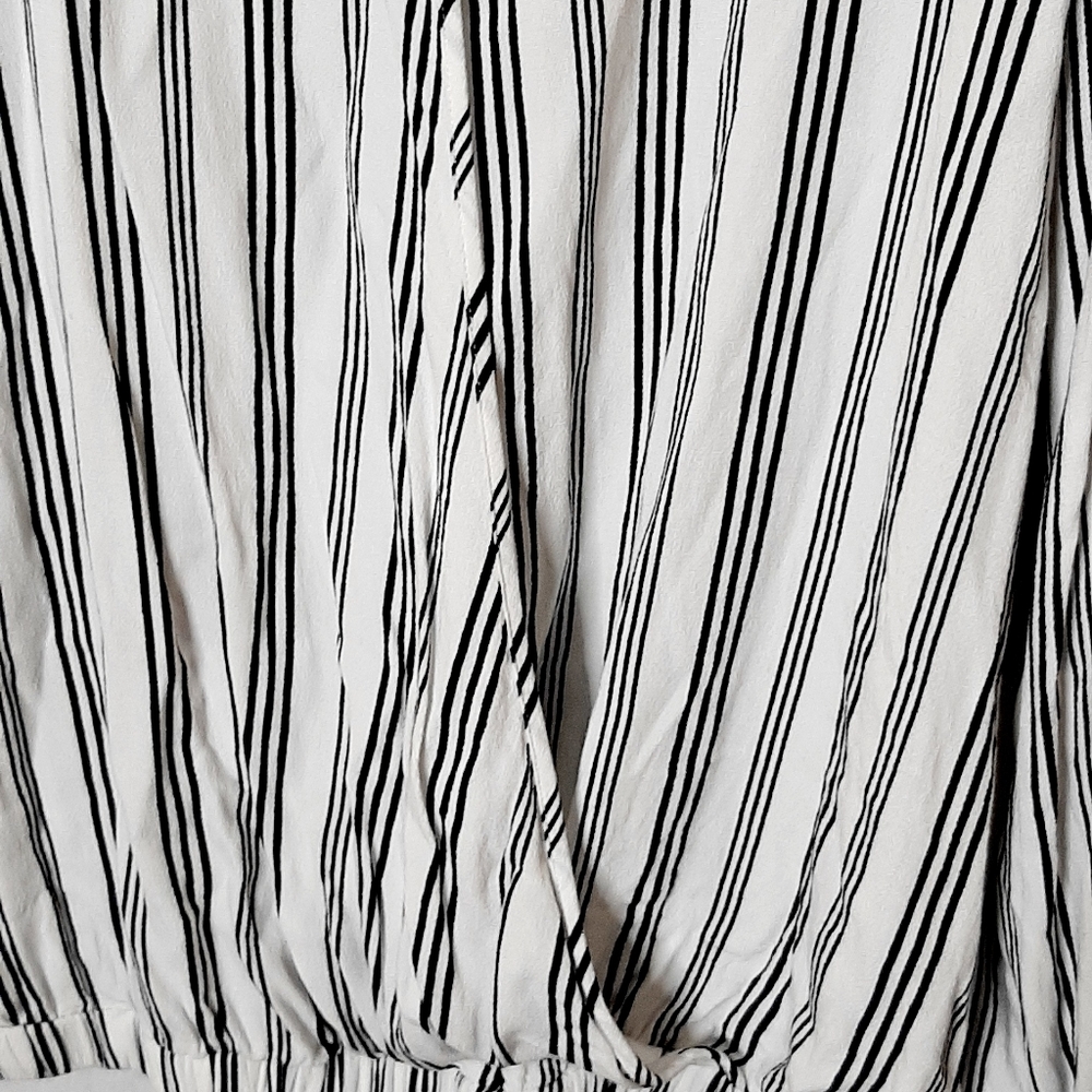 Torrid blouse - Picture 7 of 11